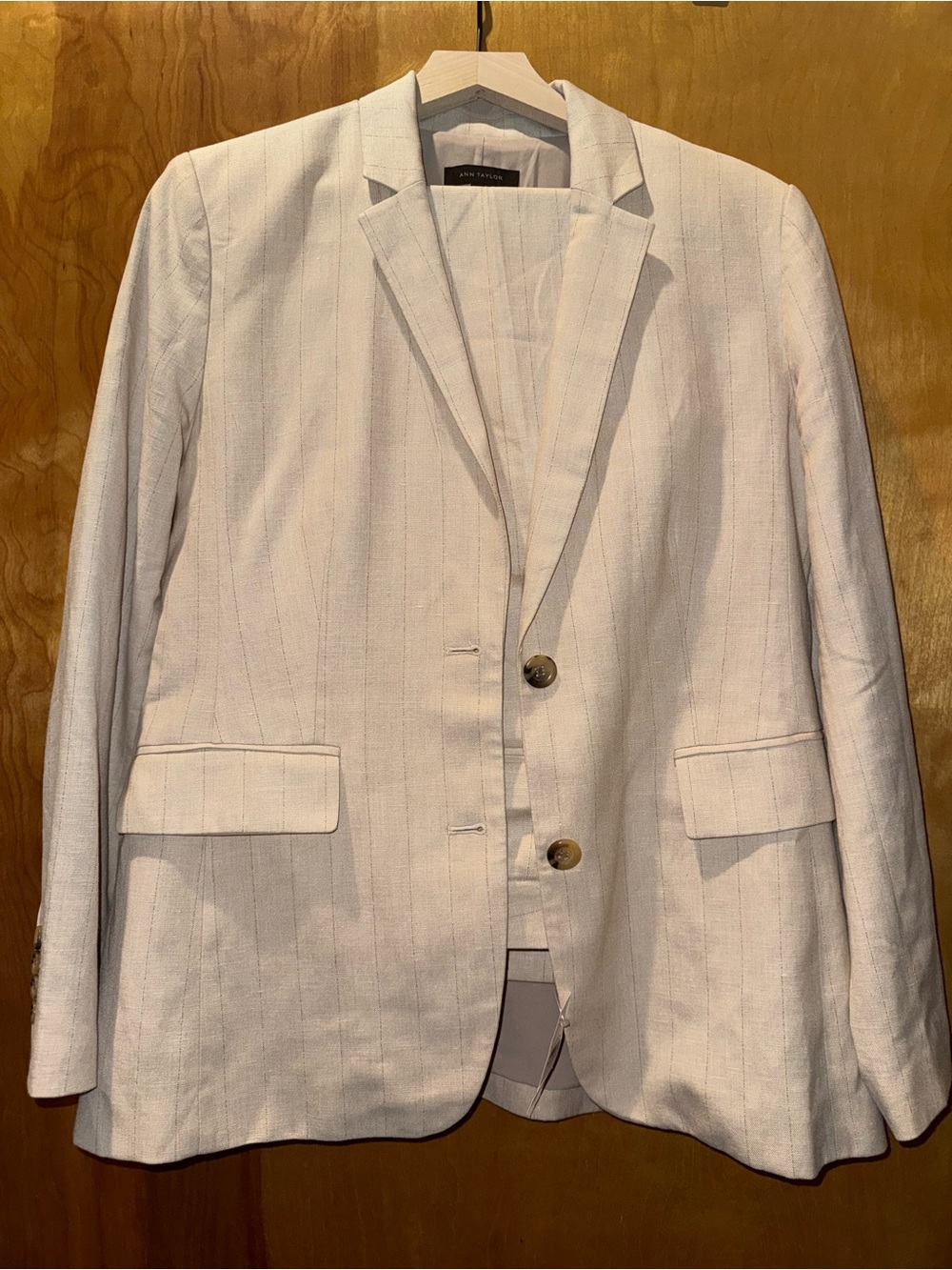 Ann Taylor Off-White women’s Two-Button Blazer and Pants suit